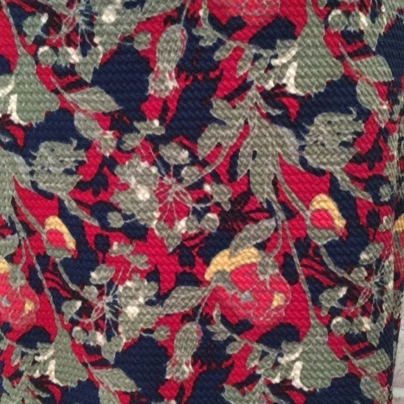 LuLaRoe CASSIE Skirt Floral Textured Navy Green XS - Picture 3 of 3